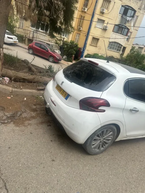 Peugeot 208 2015 Allure Facelift
