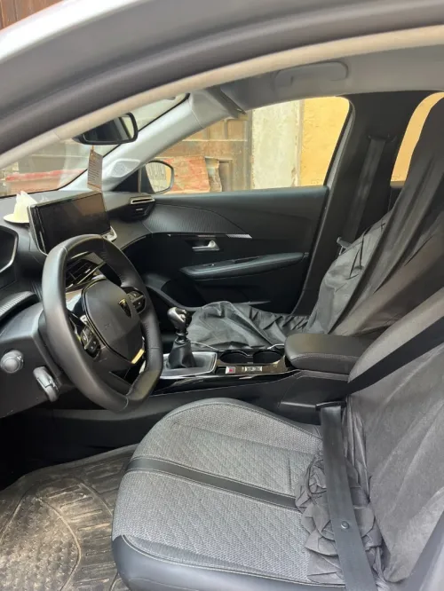 Peugeot 208 2024 Allure Pack