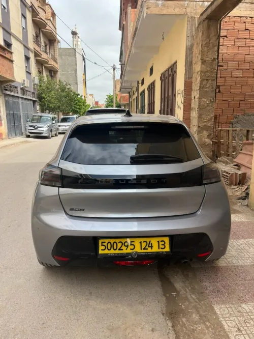 Peugeot 208 2024 Allure Pack
