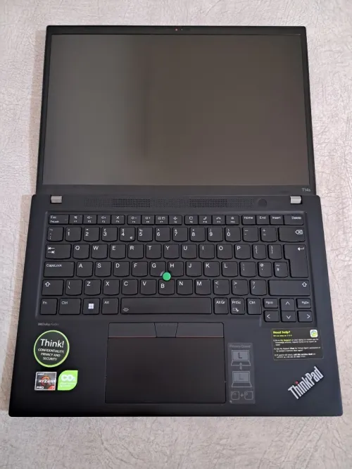 Lenovo Thinkpad T14s Gen4/ Ryzen 7 7840U / 32GB Ram 6400 Mb/s / TACTILLE 14" FHD / 256Gb SSD NVME
