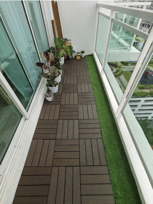 Revêtement de dalle de sol modulaire en plastique pur