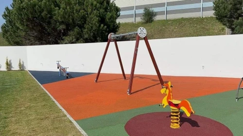 Air de jeux,matico,terrain piste d'athlétisme,epdm, gomme, acrylique,salle de sport