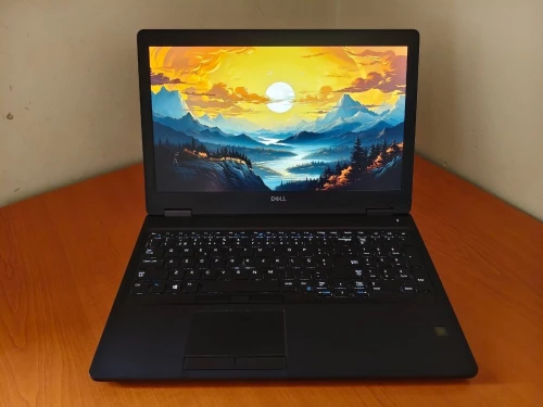Dell Latitude 5590 | i7 8th | 8GB RAM | 256GB SSD NVMe | 15.6" Full HD