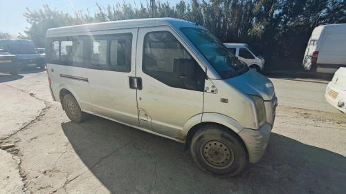 DFSK Mini Bus 2014 9 place