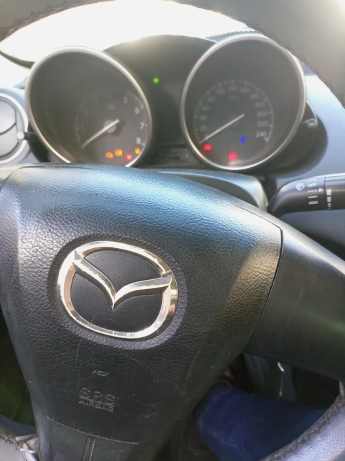 Mazda Mazda 3 2014 1.6 essence