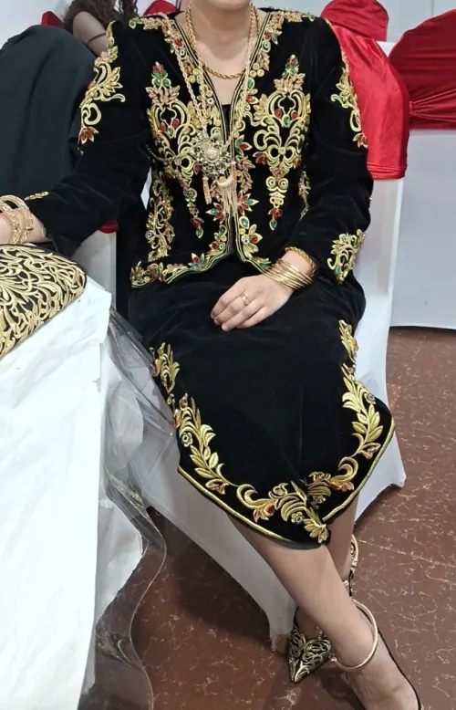 Robes traditionnelles et robes de soirée