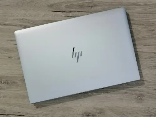 HP EliteBook 645 G9 Rayzen 5 Pro 5675U