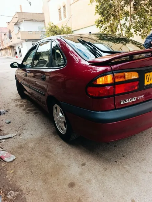 Renault Laguna 1 1999 Laguna 1