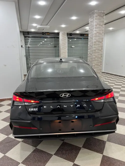 Hyundai Elantra 2025 Luxury