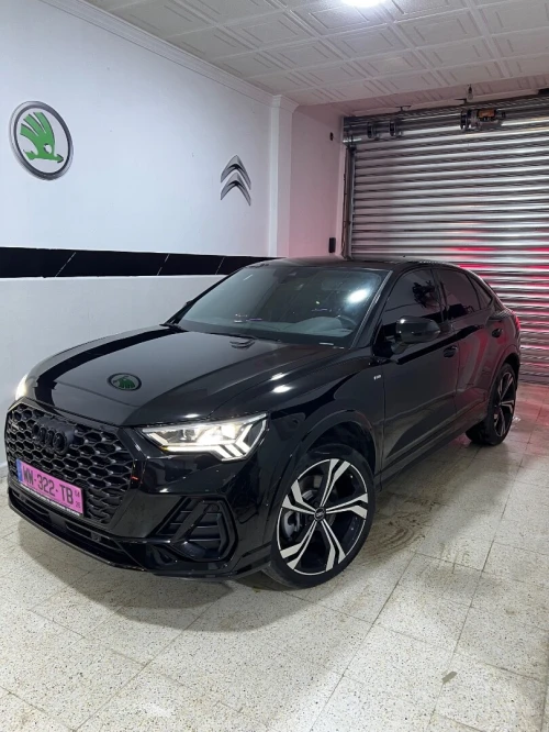 Audi Q3 2024 S Line quattro