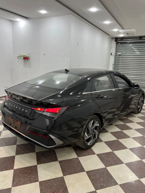 Hyundai Elantra 2025 Luxury