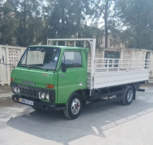 Toyota B30 1981