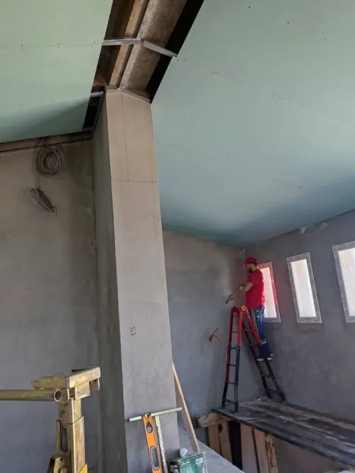 Placo plâtre et peinture décorative