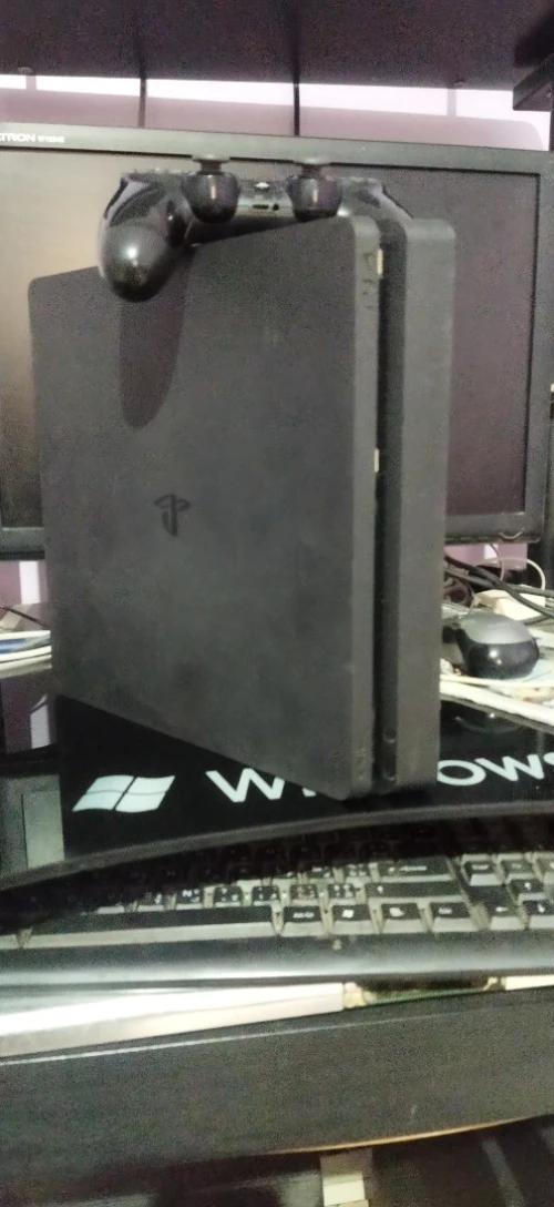 Ps4 slim