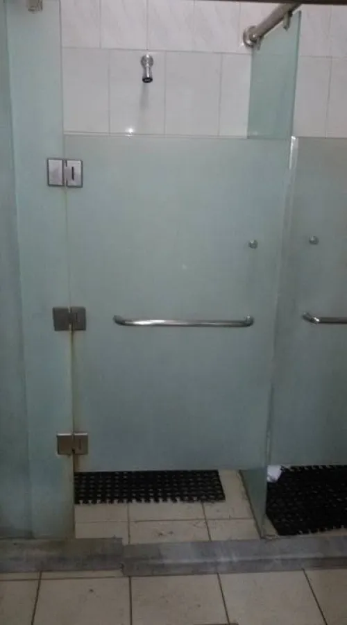 cabine et séparation de douche