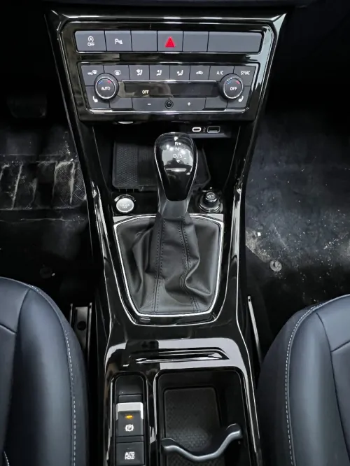 Volkswagen Tahru 2025 XR