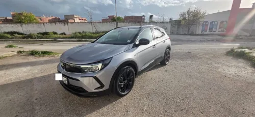 Opel GrandLand 2024 1.6 essence ( chaîne métallique)