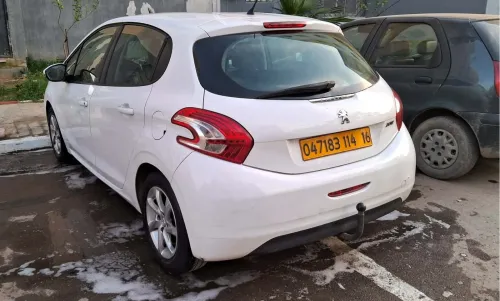 Peugeot 208 2014 