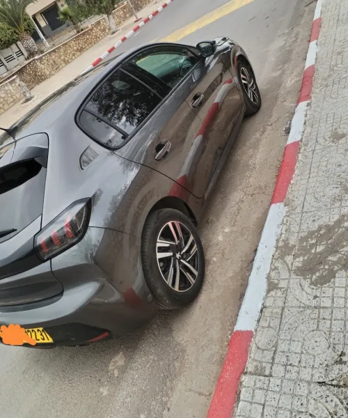 Peugeot 208 2022 Allure