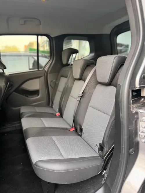 Renault Kangoo 2025 