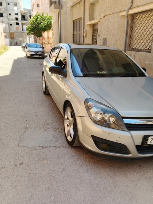 Opel Astra 2006 H