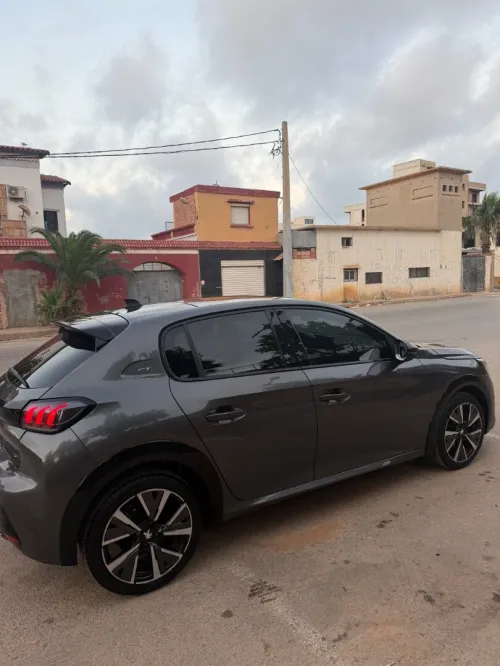 Peugeot 208 2022 Gt