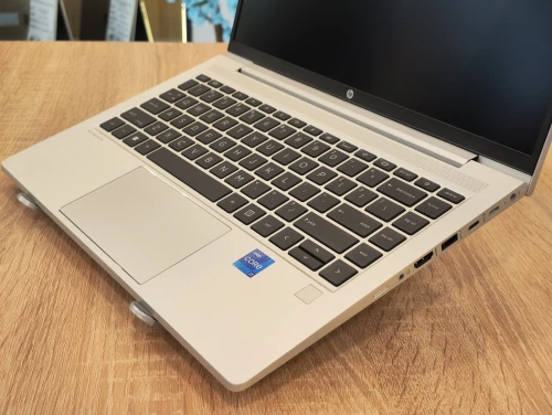 Hp probook 440 g10 i7-1355U 16Go 256GB NVMe 14" FHD IPS WIN 11