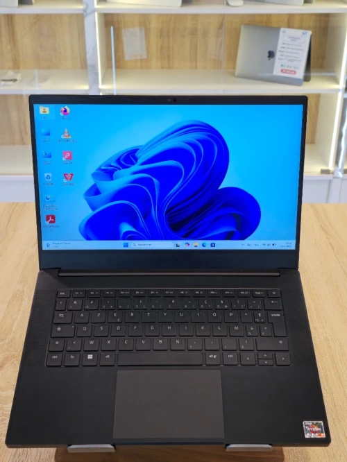 RAZER BLADE 14 RYZEN 9 6900HX 16G 1T SSD/RTX 3060 6G 14'' 144HZ WIN11