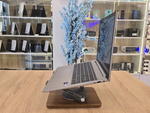 ( VENDU ) STATION HP ZBOOK G9 i7-1265U 16Go 512G SSD NVIDIA T550 4GB 16"