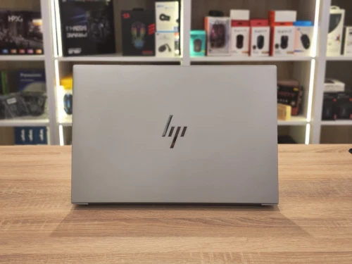 (VENDU) STATION HP ZBOOK STUDIO G10 I9-13900H 32Go DDR51TB NVMe RTX4070 8GB 16" FHD+ IPS WIN11