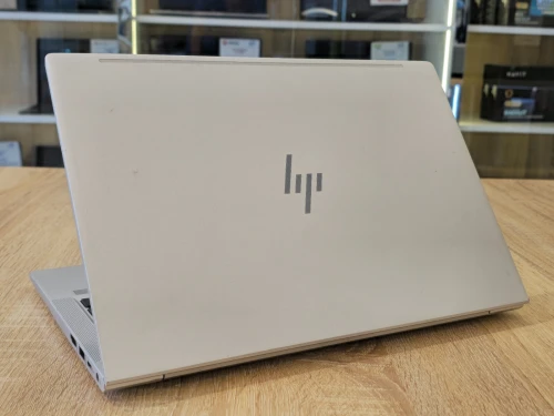 LAPTOP HP ELITEBOOK 630 G10  I5-1345U 16G 256G SSD 13.3'' FHD /WIN 11