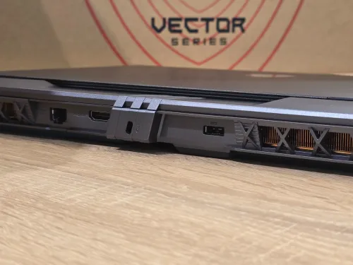( VENDU ) MSI VECTOR 16HX AI 2025 ULTRA 9 275HX 32G 1T SSD RTX 5080 16G 16" QHD 240HZ SOUS EMBALLAGE