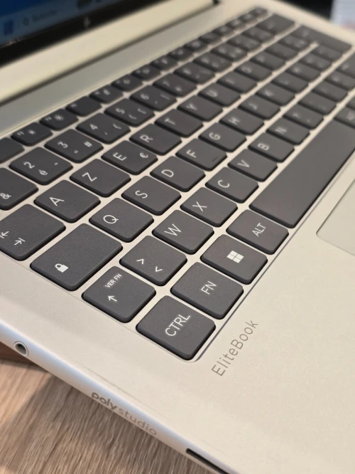 HP ELITEBOOK 6 G1ah 14 RYZEN 5 220 W 16G 512G SSD 14'' WUXGA WIN11