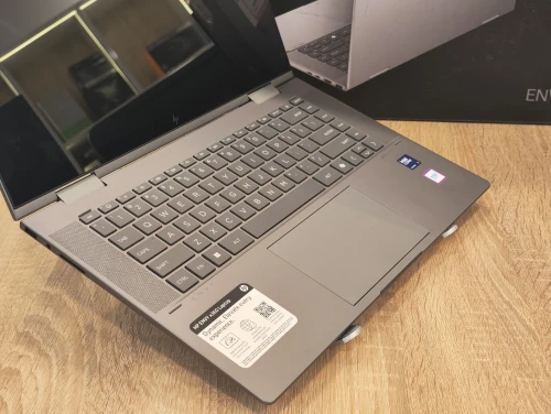 (VENDU) HP Envy x360 2-in-1 15-fe1082wn Ultra 7-155U 16Go DDR5 512GB NVMe 15.6" FHD IPS TACTILE 360