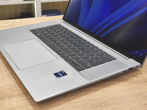 (VENDU) STATION HP ZBOOK STUDIO G10 I9-13900H 32Go DDR51TB NVMe RTX4070 8GB 16" FHD+ IPS WIN11
