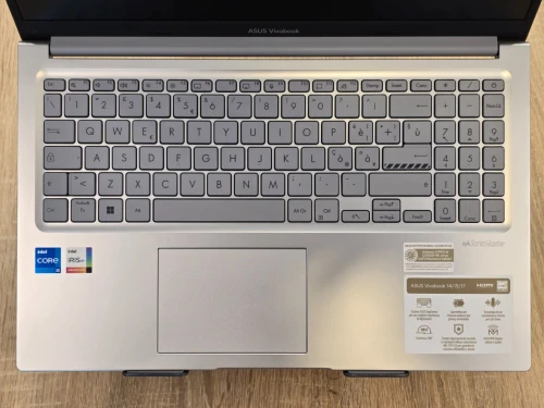 ASUS VIVOBOOK E1504Z  i5-1235U 16G 512G SSD 15.6' FHD WIN 11