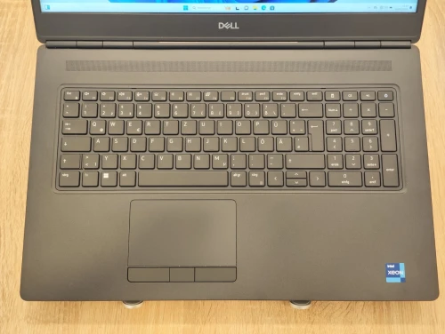 (VENDU) Dell Precision 7760 Xeon W-11855M 32Go 1TB NVMe T1200 4Go 17.3" FHD IPS