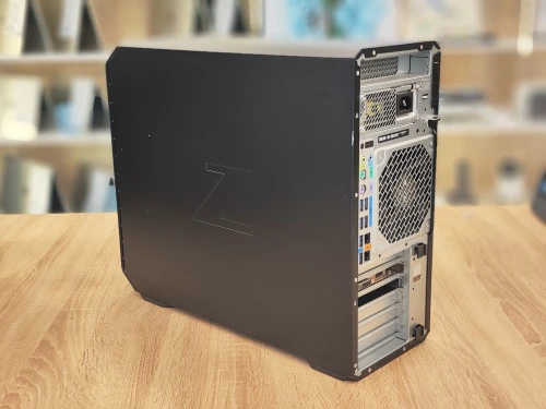 STATION HP Z4G XEON W-2104 24Go 512GB SSD QUADRO M4000 8GB