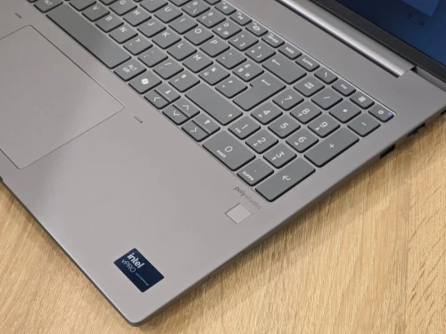 (VENDU) STATION HP ZBOOK POWER G11 16 INCH ULTRA 7 165H 32G 1T SSD RTX2000 ADA 8G NEUF
