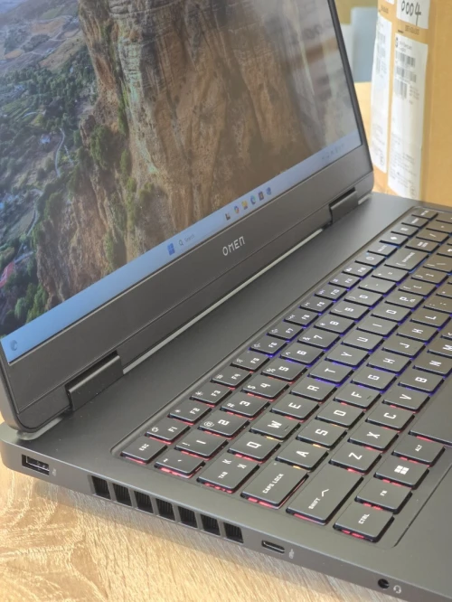 (vendu) HP GAMER OMEN 16-AM I9-14900HX 32G 1T SSD RTX 5070 8G 16'' QHD+  240HZ SOUS EMBALLAGE