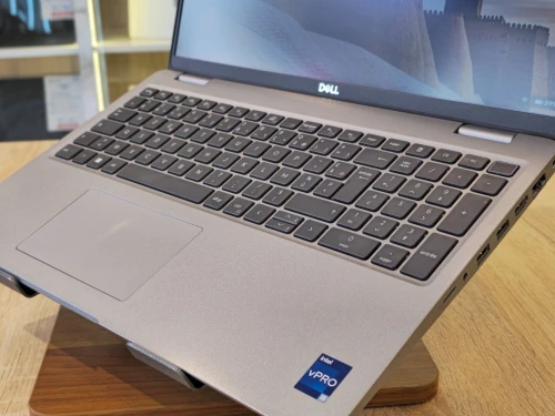 LAPTOP DELL LATITUDE 5540  I5-1345U 16G 256G SSD 15.6' FHD WIN11 (BATTERIE:100%/CYCLE:03)