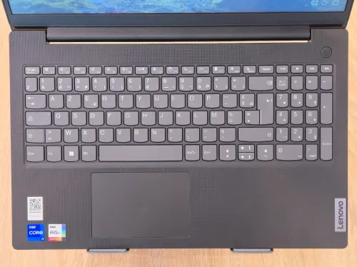 (VENDU) Lenovo V15 G4 i7-1355U 16Go 512GB NVMe 15,6" FHD win11 azerty
