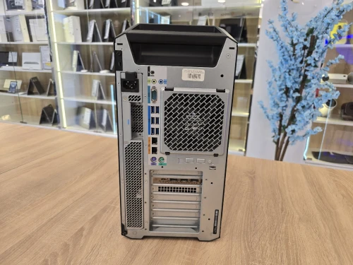 STATION DE TRAVAIL HP Z8 G4 (RAM 384G 32GB*12) SSD 1T QUADRO RTX 4000 8G