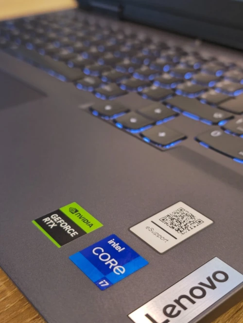 (VENDU) LAPTOP LENOVO LOQ 15IRH8  I7-13620H 16G 1T SSD  RTX 4060 8Go 15.6'' 144HZ WIN11
