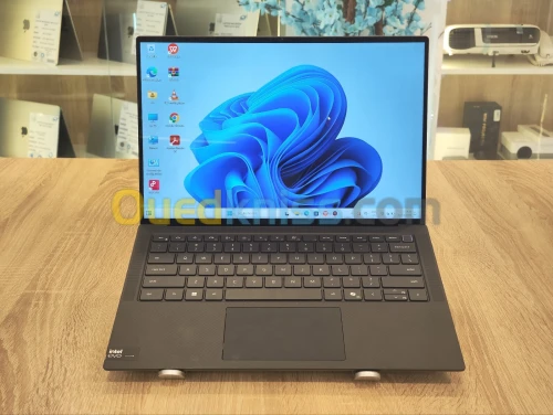 Station Dell Precision 5490 Ultra 7-165H 32Go DDR5 512GB NVMe 14" QHD+ WLED [VENDU]