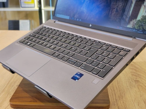 HP STATION ZBOOK POWER G9 2022 I5-12600H 32G 1T SSD NVIDIA T600 4G 15.6' FHD WIN11