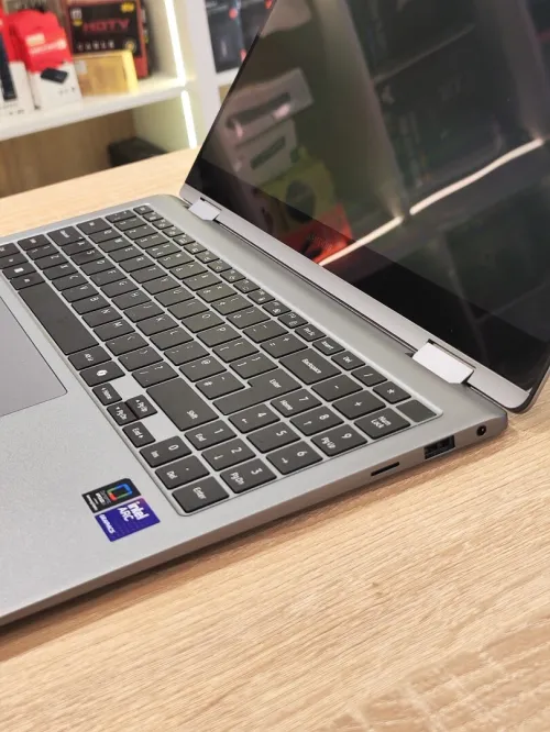 (VENDU) SAMSUNG GALAXY BOOK 5 PRO X360NP960QHA ULTRA 7-256V 16Go DDR5 512GB NVMe 16" AMOLED TACTIL