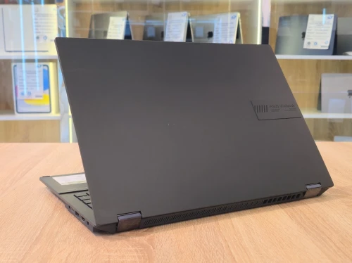 (VENDU) ASUS VIVOBOOK S16 FLIP 2IN1 RYZEN 7 7730U 16G 1T SSD 16'' OLED 3.2K TACTIL 360