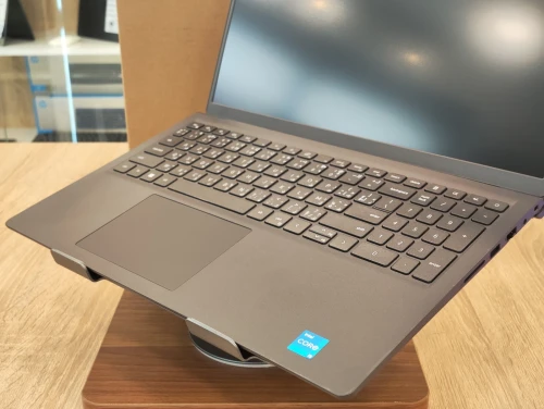 DELL VOSTRO 3530  I5-13th 8G DDR4 512G SSD 15.6 INCH FHD FREEDOS  NEW