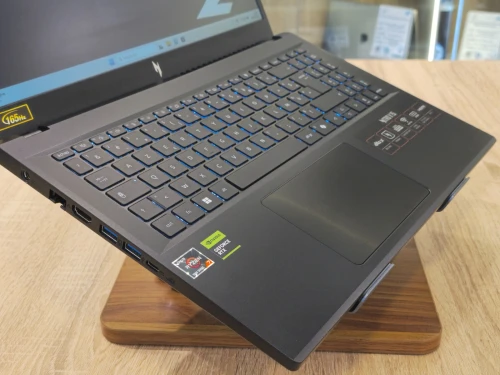 (VENDU) ACER NITRO V15 RYZEN 7 7735HS 16G 512G SSD RTX4060 8G 15.6'' FHD 144HZ AZERTY